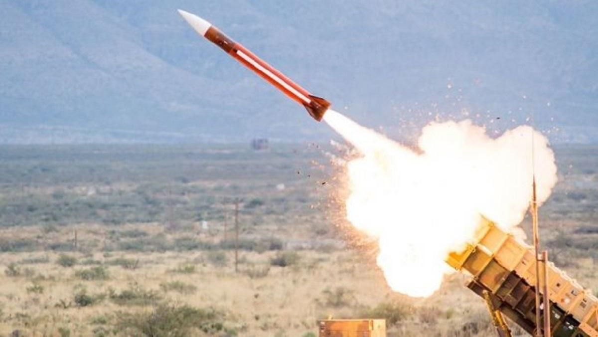 РФ виходить з "ракетного" договору зі США: Путін підписав закон РФ виходить з "ракетного" договору зі США: Путін підписав закон