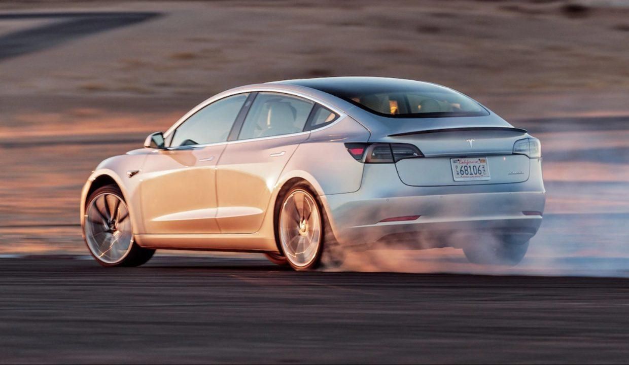 Tesla Model 3 признали одним из самых безопасных авто: захватывающее видео