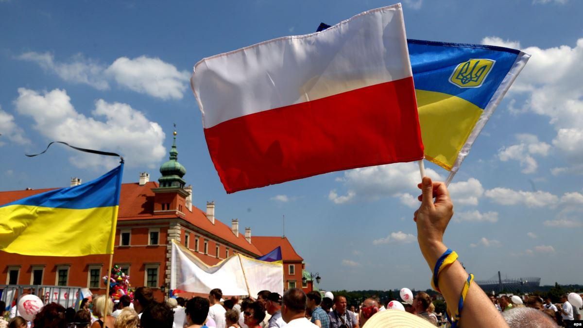 Скільки українських мігрантів в Польщі