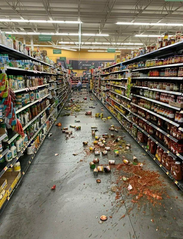 землетрус каліфорнія магазин