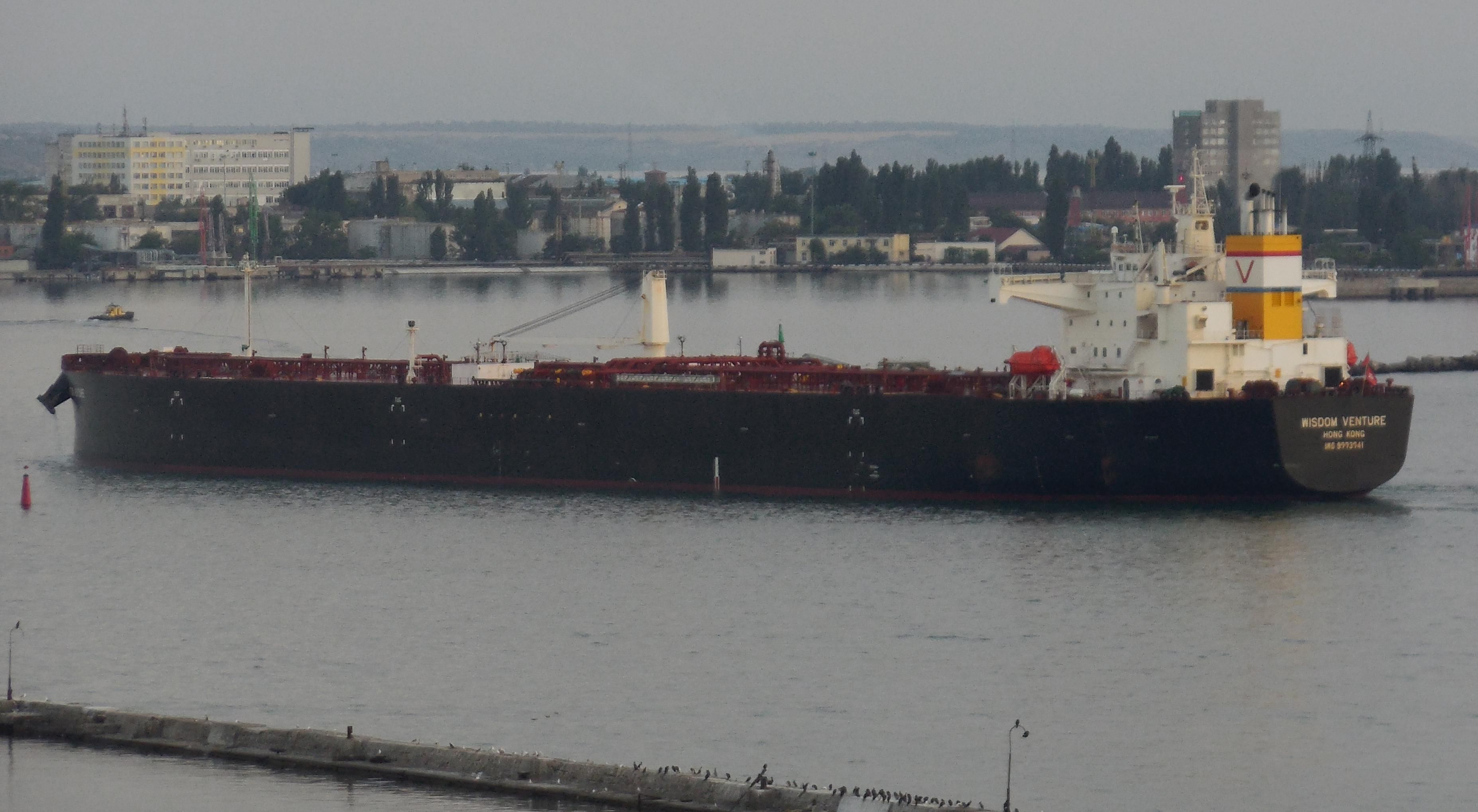 Впервые в истории Украина получила партию нефти из США Впервые в истории Украина получила партию нефти из США