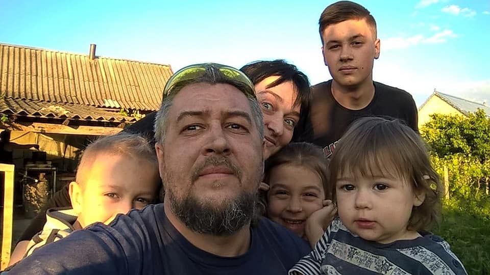 Как живет семья пленного моряка Андрея Эйдера: трогательное видео и фото Как живет семья пленного моряка Андрея Эйдера: трогательное видео и фото