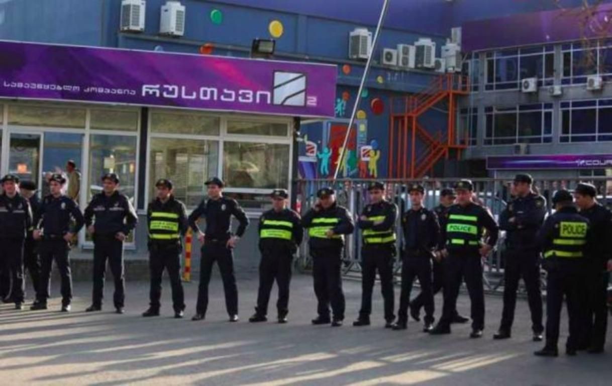 Грузинский канал приостановил вещание из-за мата в адрес Путина в эфире Грузинский канал приостановил вещание из-за мата в адрес Путина в эфире