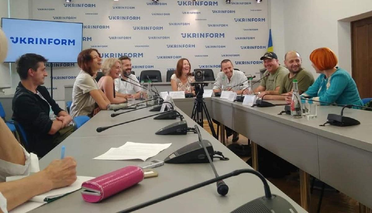 Художественная самореализация: "Творча Криївка" помогает участникам войны на Донбассе