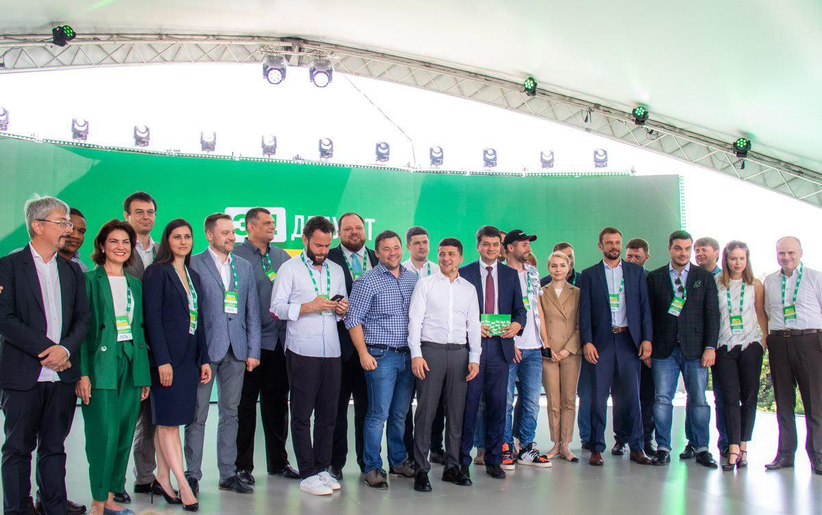 Это было неизбежно, – эксперт о снижении рейтинга партии Зеленского Это было неизбежно, – эксперт о снижении рейтинга партии Зеленского