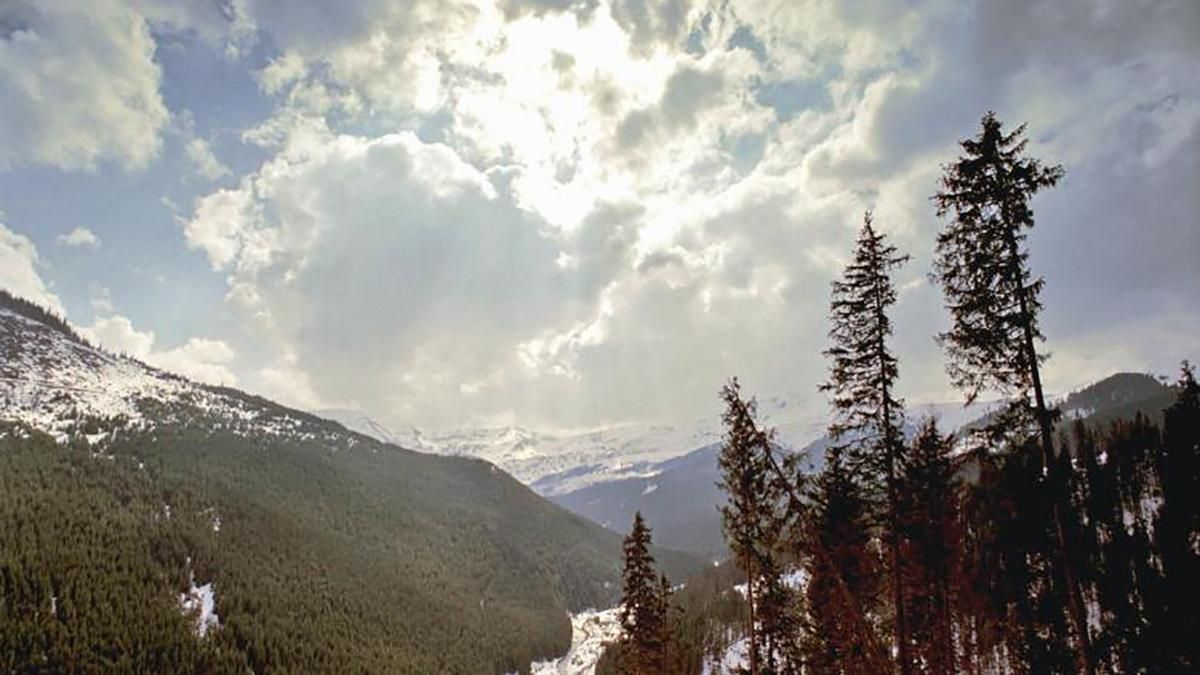 У румунських Карпатах у липні випав сніг У румунських Карпатах у липні випав сніг