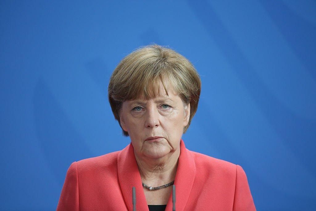 Меркель снова стало плохо: видео