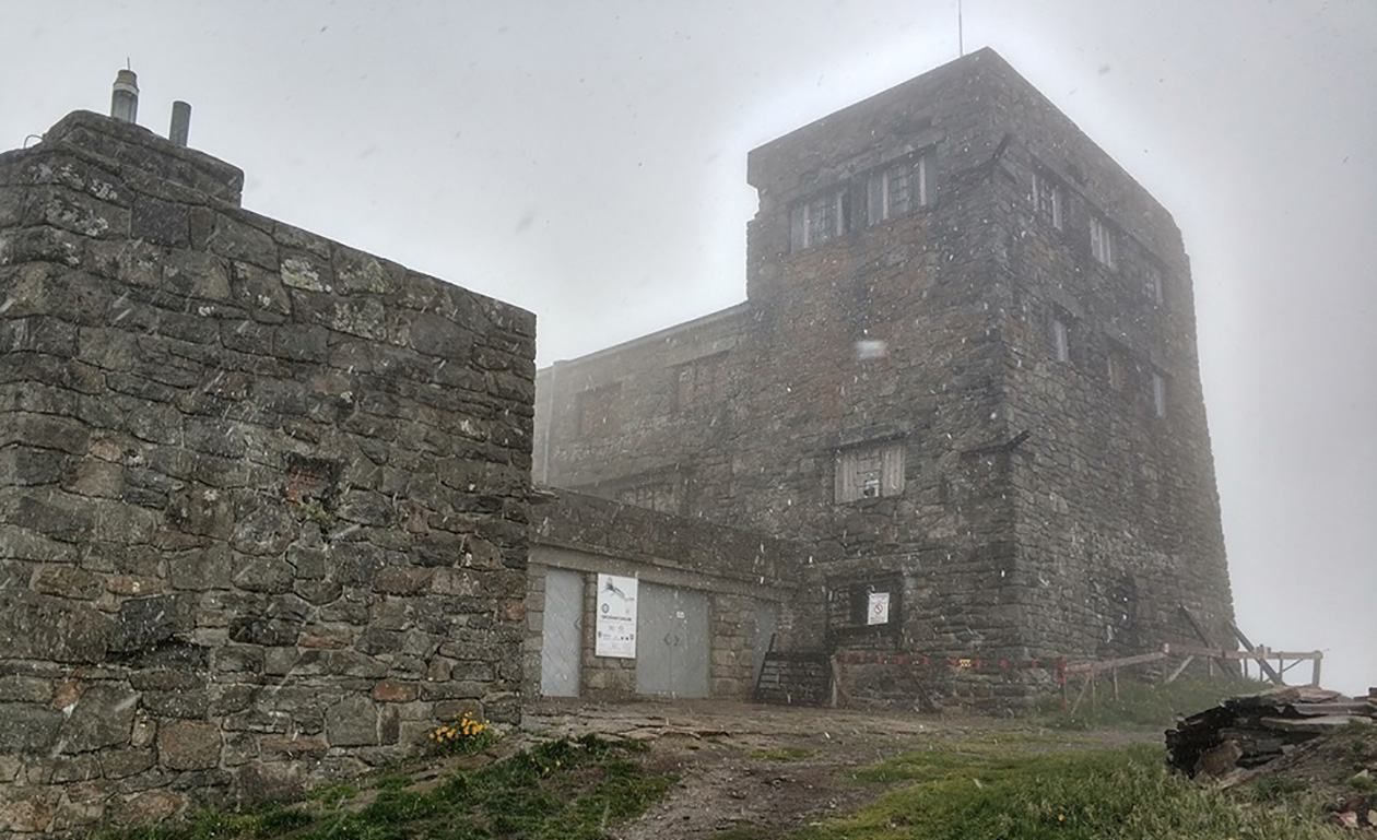 В Карпатах начал падать снег: фото В Карпатах начал падать снег: фото