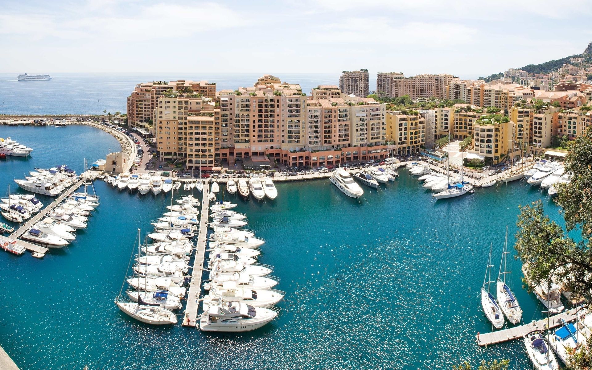 Монако — первая страна в мире, территорию которой полностью охватывает сеть 5G