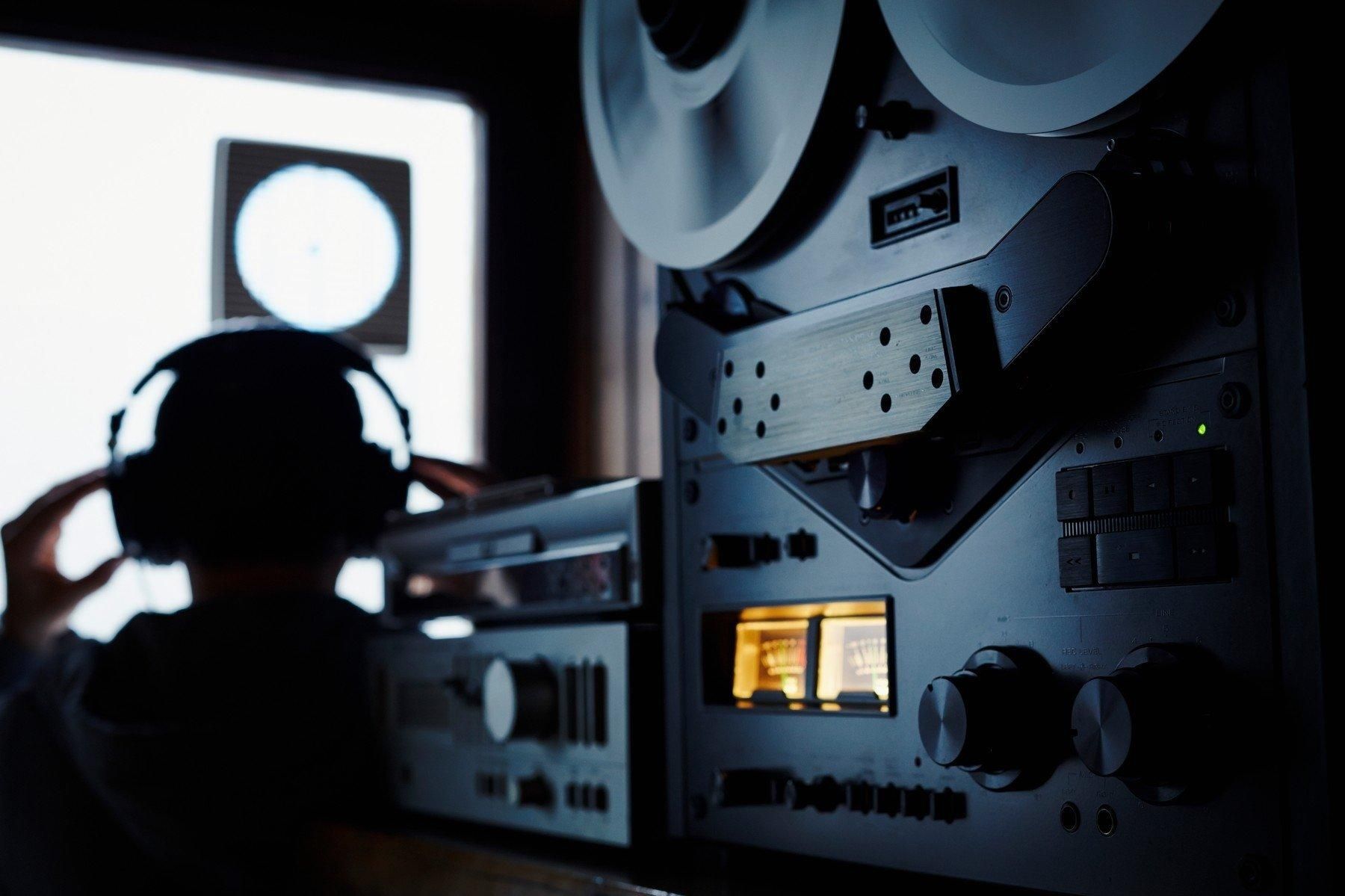 Працівник СБУ продавав інформацію з телефонних розмов: що про це відомо Працівник СБУ продавав інформацію з телефонних розмов: що про це відомо