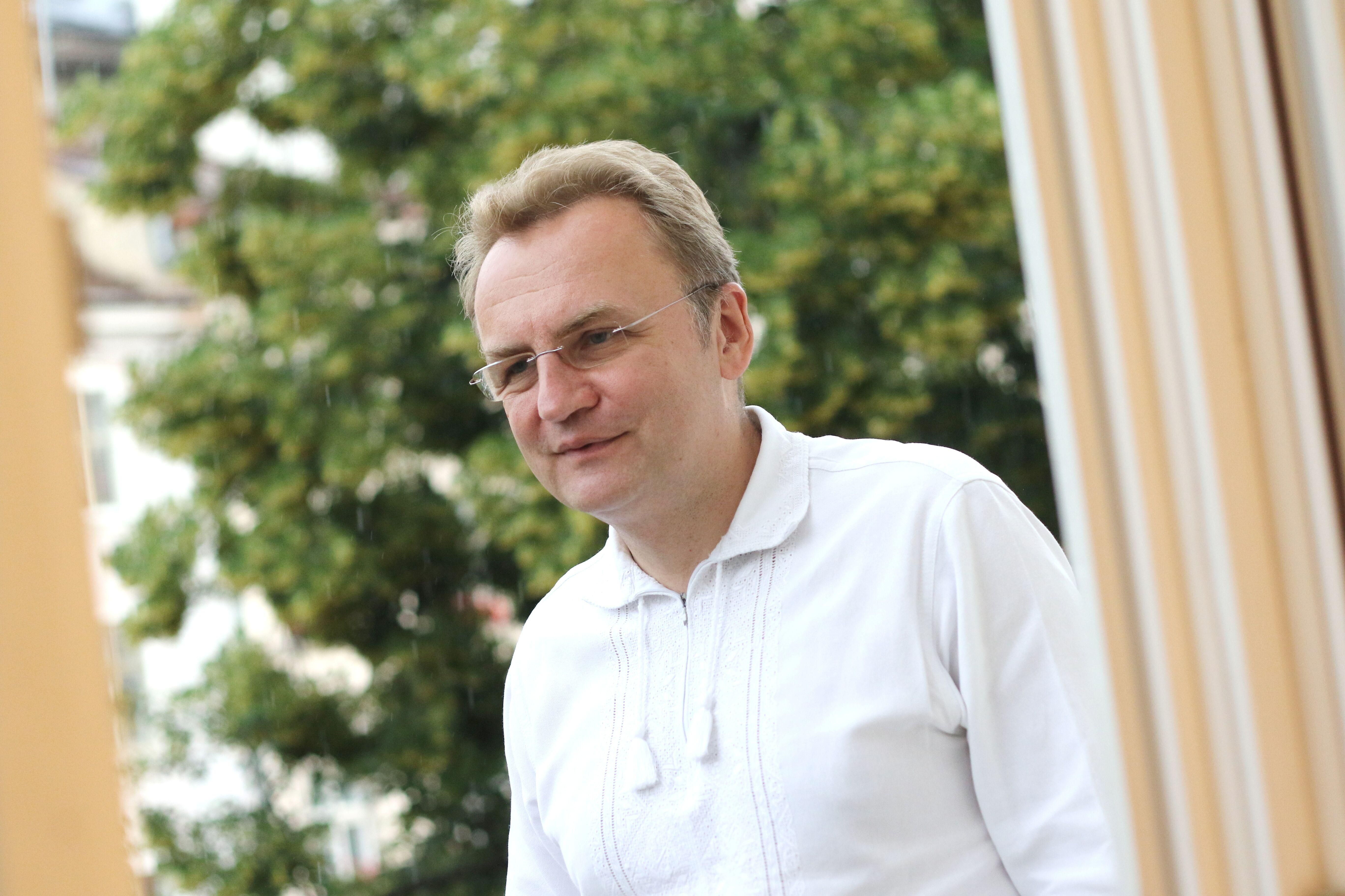 Якби студія була у звільненому Сімферополі, а Путін у Гаазі, – Садовий про скандальний телеміст Якби студія була у звільненому Сімферополі, а Путін у Гаазі, – Садовий про скандальний телеміст