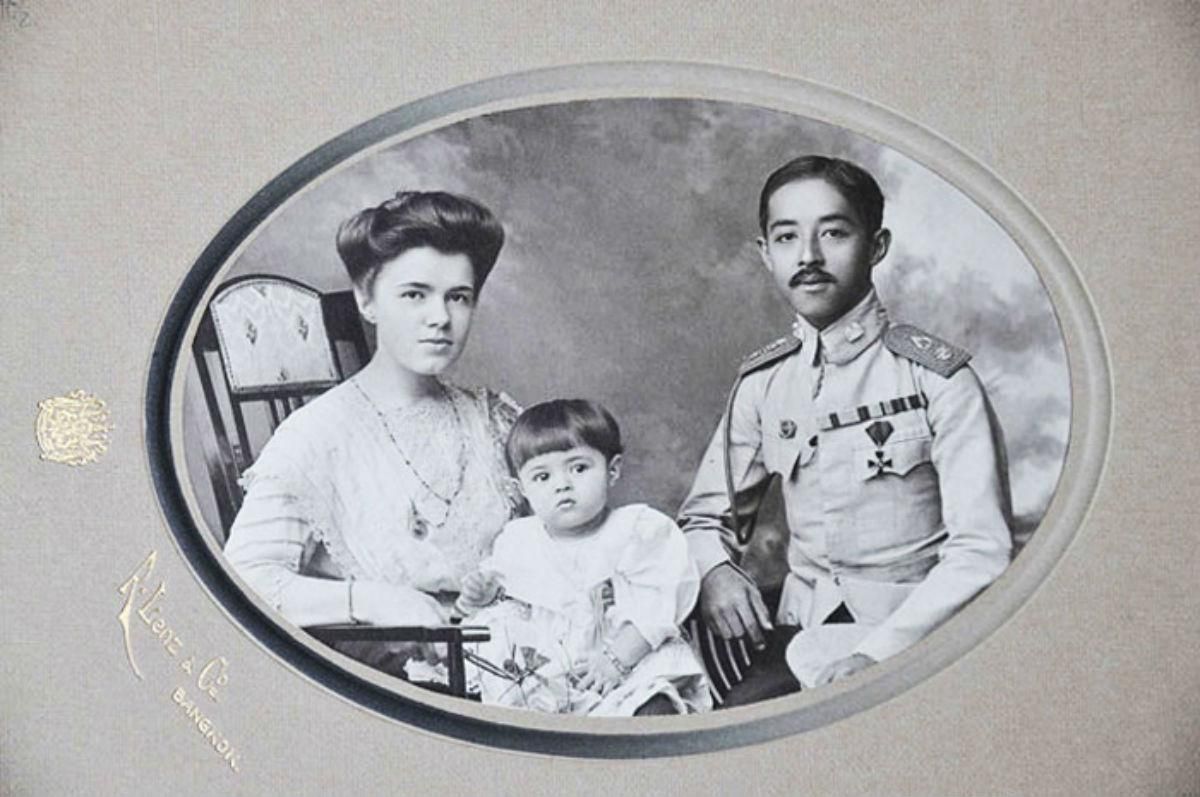 Українка, яка увійшла до монаршої родини Таїланду Українка, яка увійшла до монаршої родини Таїланду