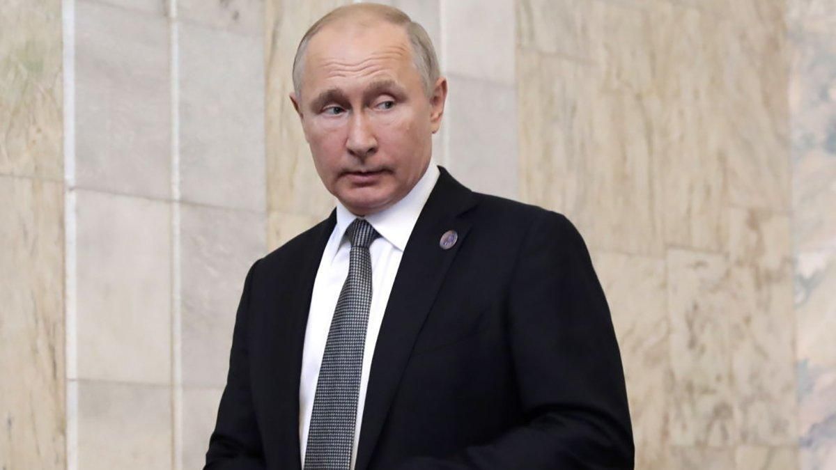 Після розмови з Зеленським Путін скликав Раду безпеки РФ
