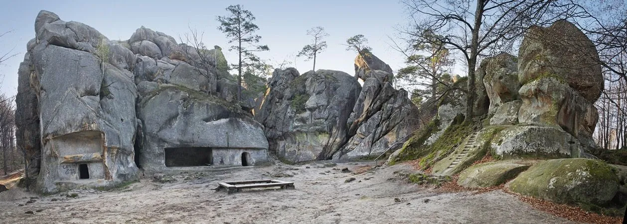 скелі довбуша скелі довбуша