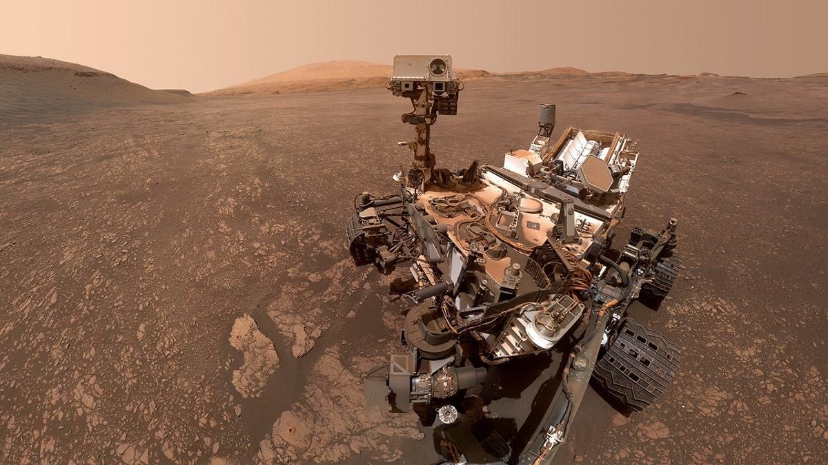 NASA показало знімок апарату Curiosity, зроблений з орбіти Марса NASA показало знімок апарату Curiosity, зроблений з орбіти Марса