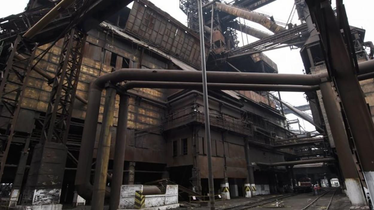 На заводі Ахметова сталася масштабна аварія: шокуюче відео На заводі Ахметова сталася масштабна аварія: шокуюче відео