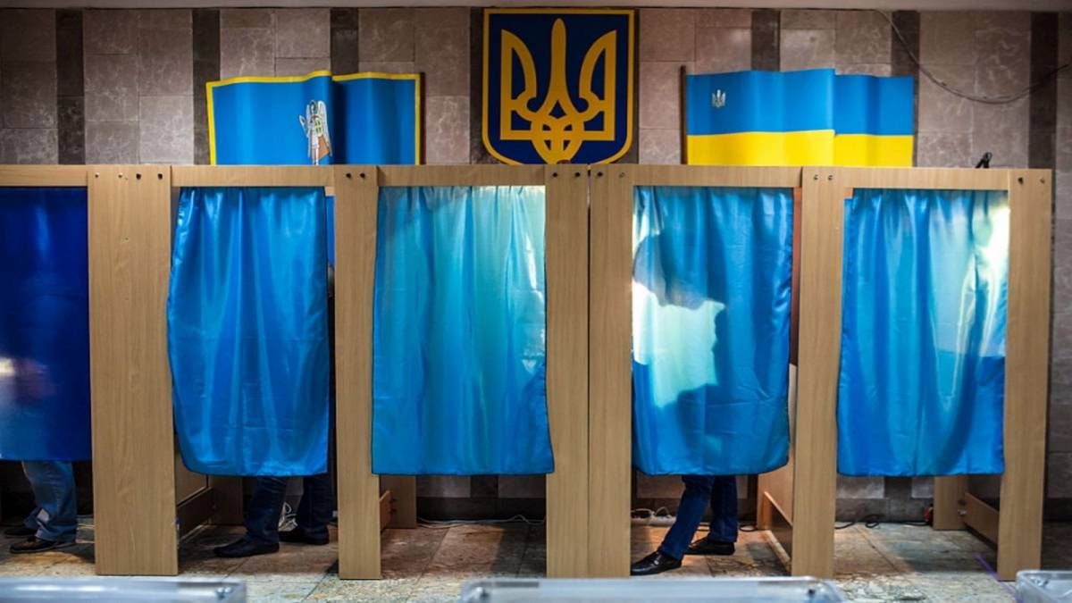 Парламентские выборы: сколько украинцев изменили место голосования