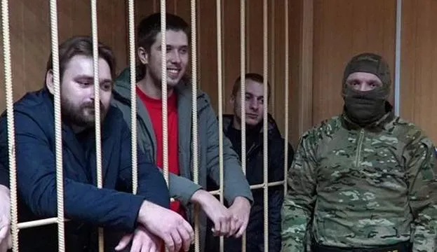 украинские моряки в плену России