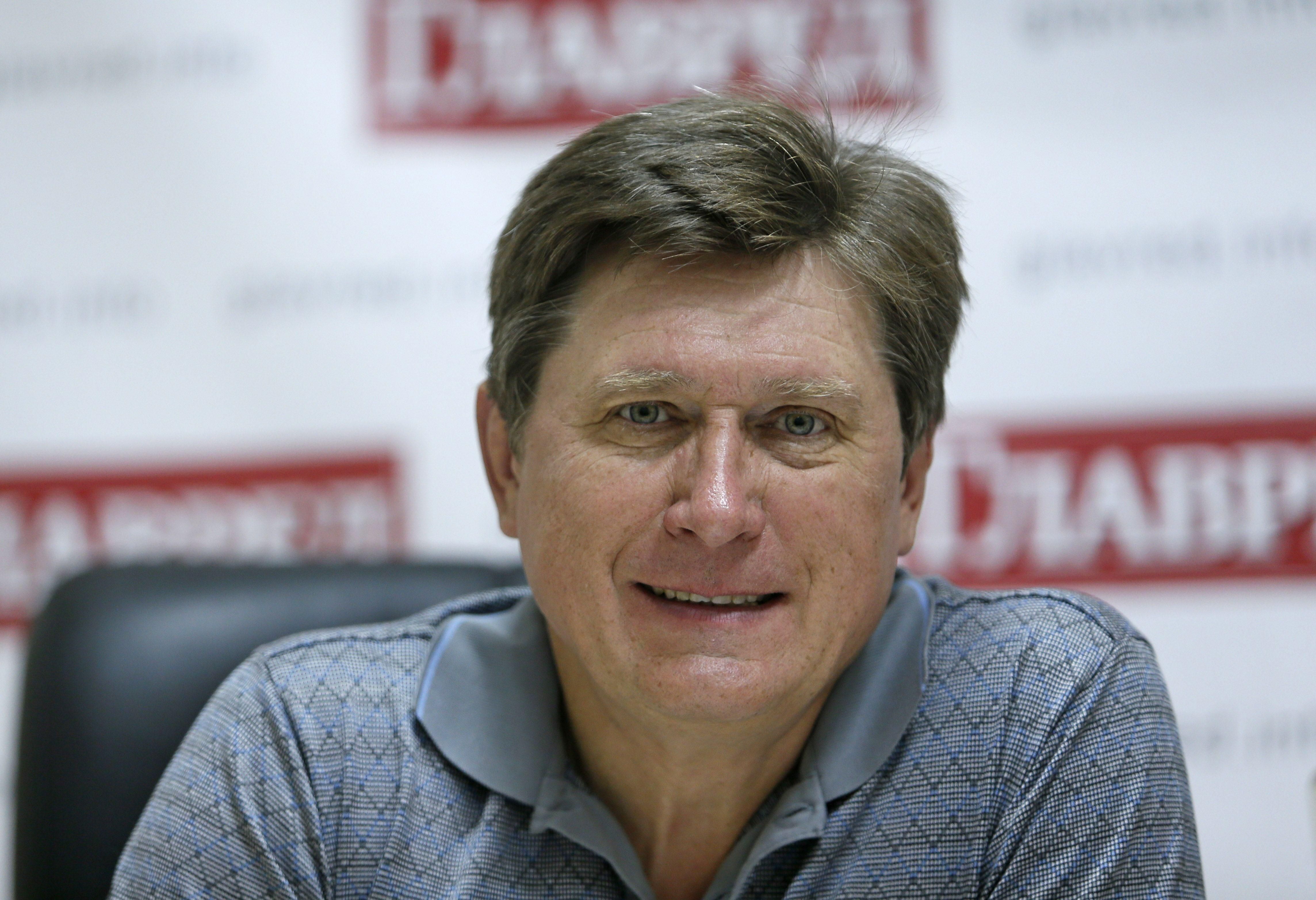 Активность Зеленского подняла рейтинг "Слуги Народа" – Фесенко Активность Зеленского подняла рейтинг "Слуги Народа" – Фесенко