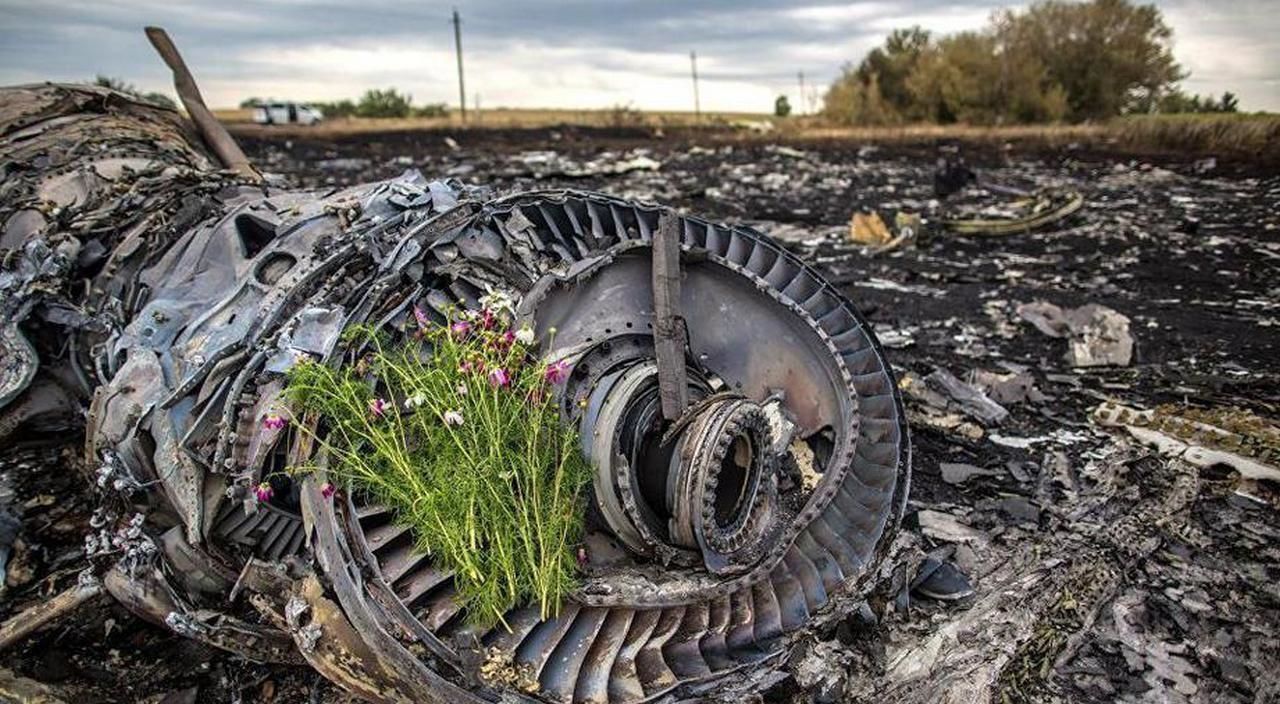Збитий Boeing-777 над Донбасом: сім'ї загиблих звернулися до Росії
