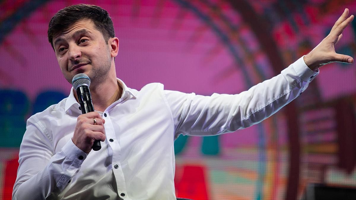 "Вы хотите нас построить?"– "Сами разбирайтесь": Зеленский снова поспорил с чиновником "Вы хотите нас построить?"– "Сами разбирайтесь": Зеленский снова поспорил с чиновником