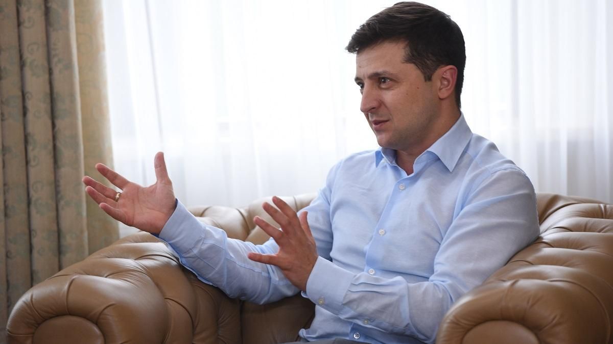 Хочеться нормальних, чесних людей: Зеленський розповів, яким хоче бачити майбутній уряд Хочеться нормальних, чесних людей: Зеленський розповів, яким хоче бачити майбутній уряд