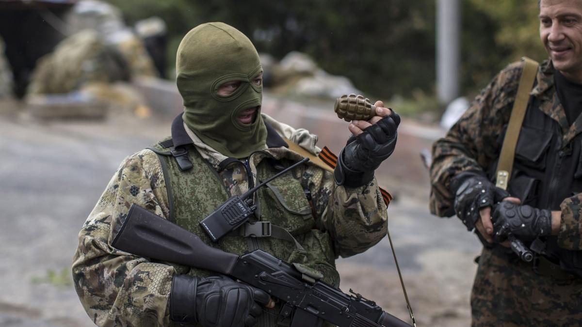Бойовики не припиняють обстрілювати українські позиції:  застосовують кулемети та гранатомети 