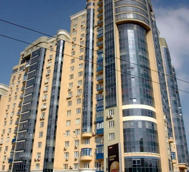 Нове помешкання Вакарчука на вулиці Московській у Києві