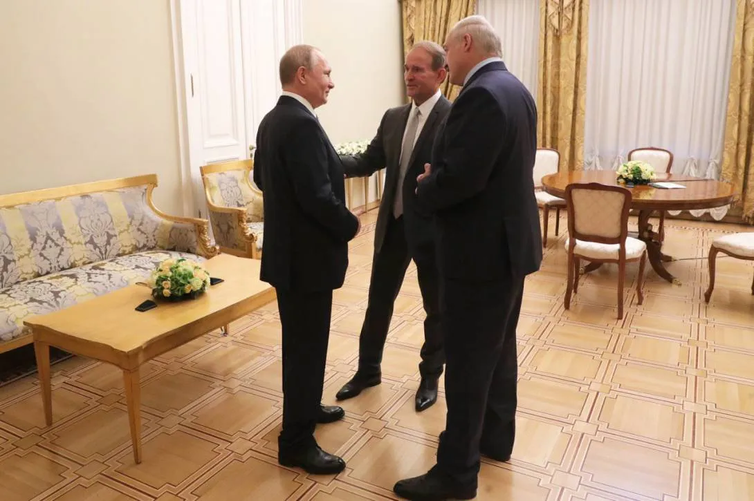 В Санкт-Петербурзі зустрілися Путін, Медведчук та Лукашенко