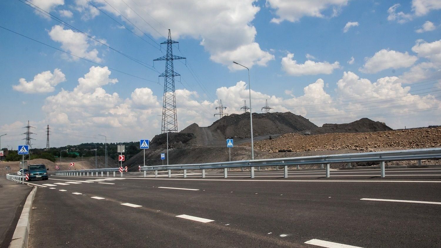 Ко дню металлурга "Метинвест" открыл дорогу в Запорожье Ко дню металлурга "Метинвест" открыл дорогу в Запорожье