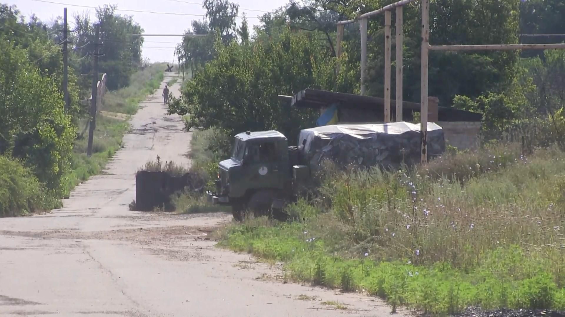 Украинские военные голосовали после обстрела боевиков