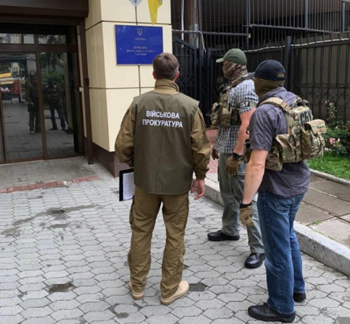 Вкрадено 6,7 мільйона доларів, – спецслужби викрили корупційну схему в "Укроборонпромі" Вкрадено 6,7 мільйона доларів, – спецслужби викрили корупційну схему в "Укроборонпромі"