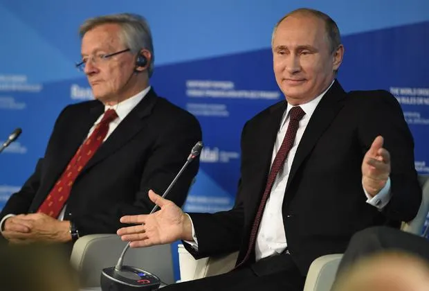 Колишній канцлер Австрії Вольфганг Шюссель (ліворуч) і президент Росії Володимир Путін