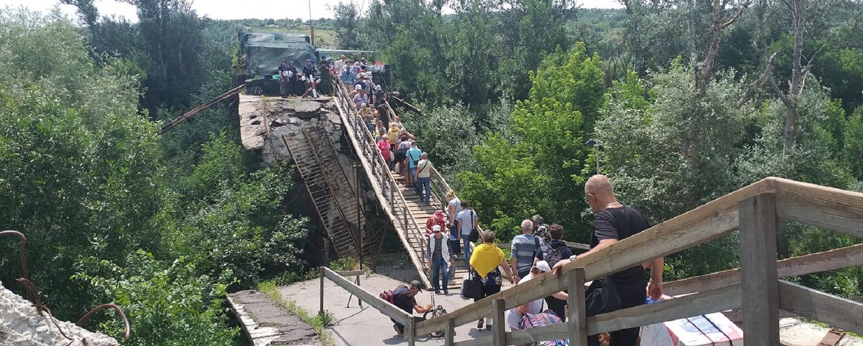 Украина 31 июля представит в Минске предложения по восстановлению моста в Станице Луганской
