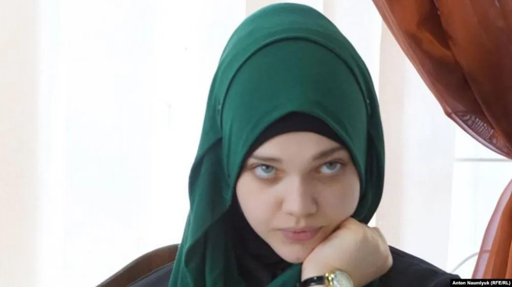  Дочь политзаключенного Муслима Алиева Гульсум