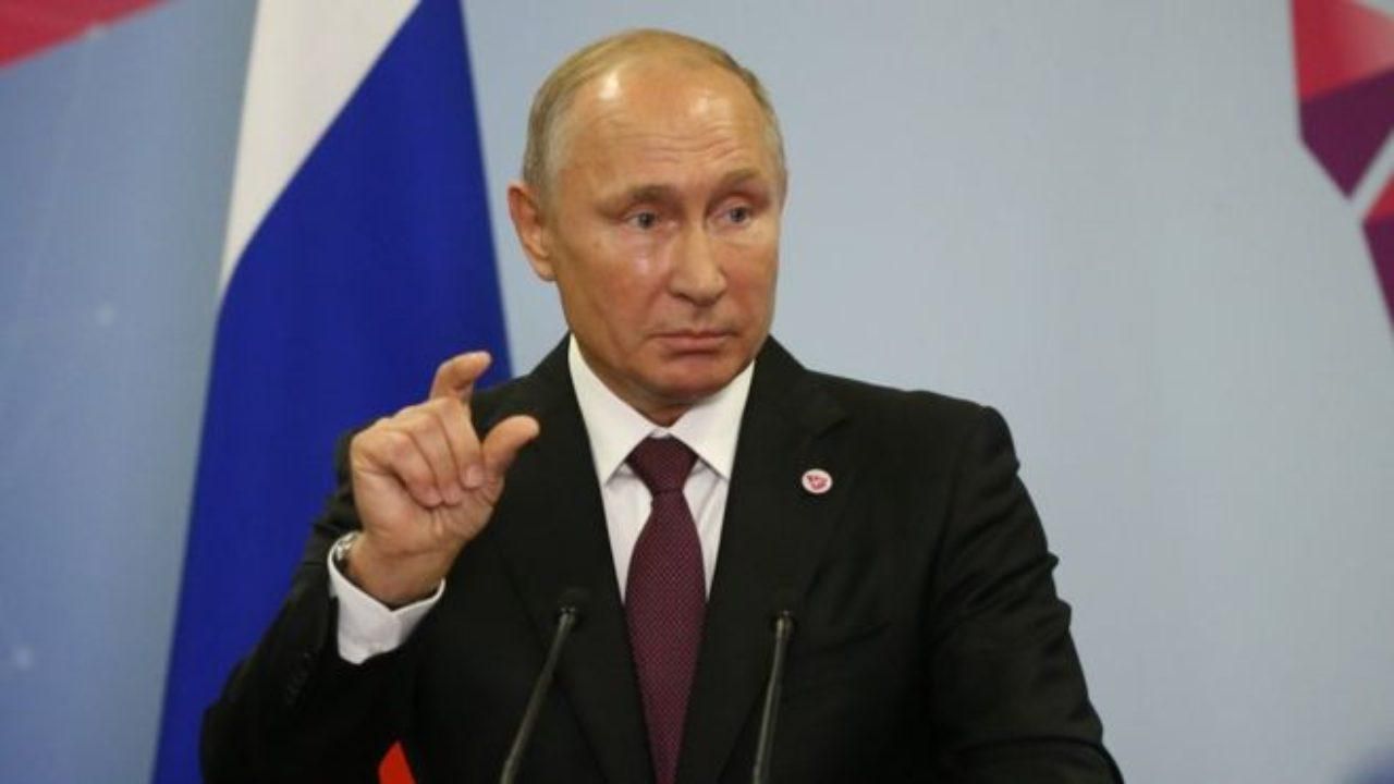 Путин попал в новый конфуз из-за маленького роста: видео