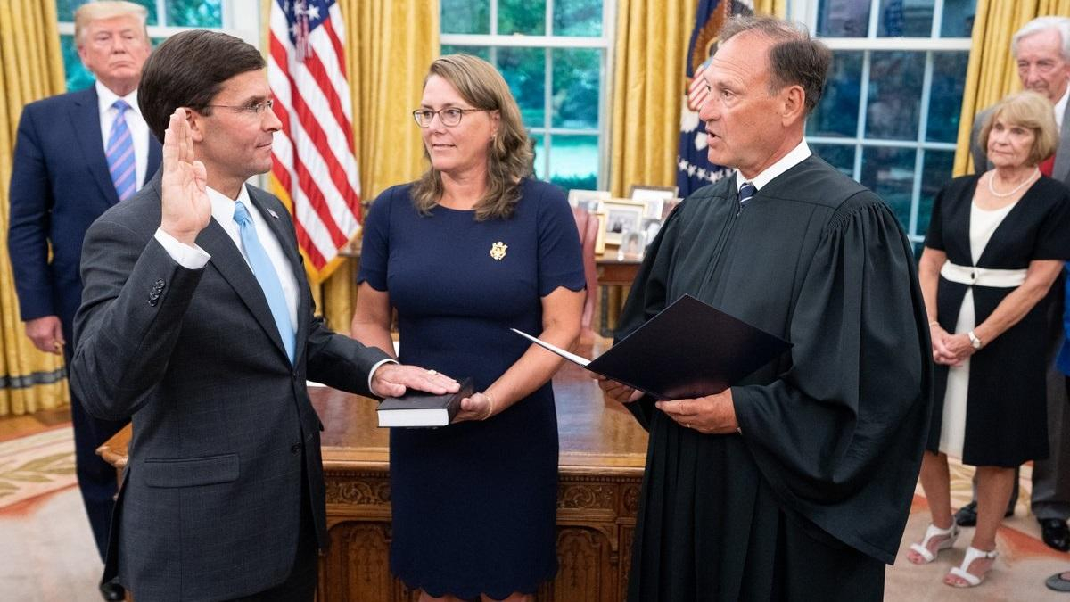 Новый глава Пентагона Марк Эспер официально вступил в должность министра обороны США