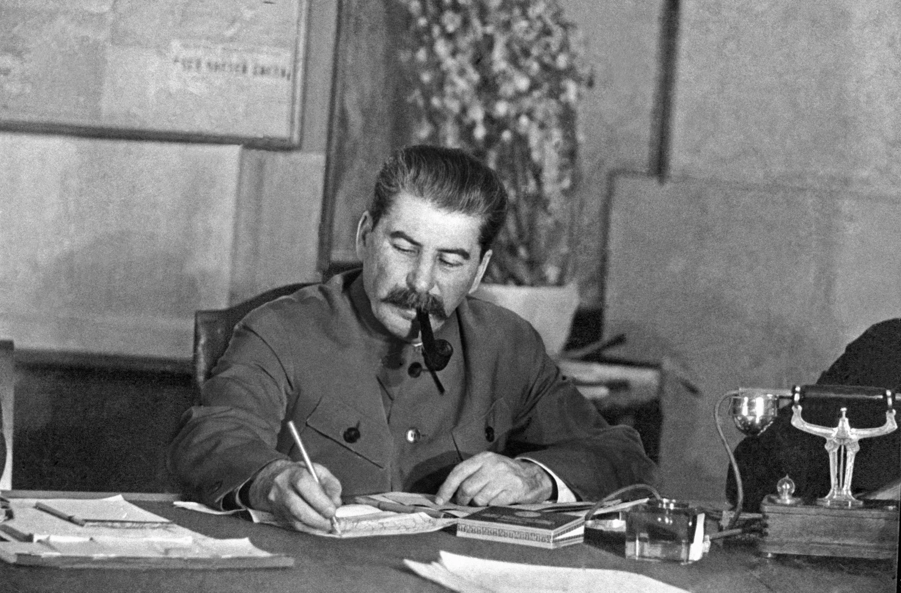 Сталін Сталін