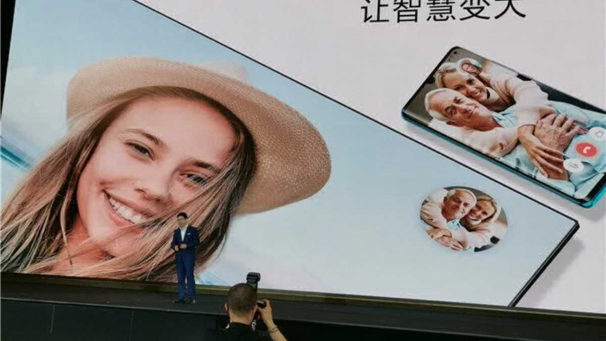 Huawei представила свій перший розумний телевізор Huawei представила свій перший розумний телевізор