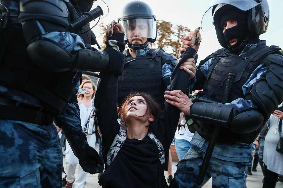Росія – держава-парія: реакція України на придушення протесту в Москві 