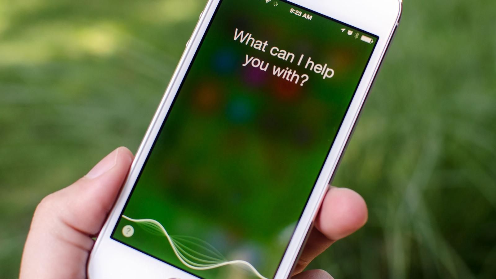 Apple прослуховує приватні розмови користувачів: деталі