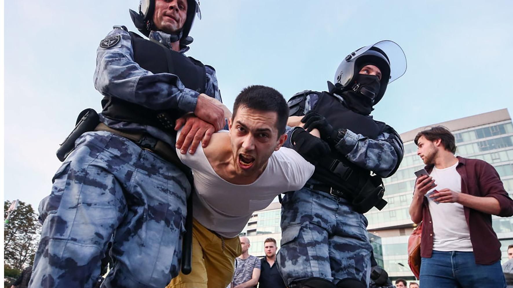 Бюджет РФ поповниться на півтора мільйона: затриманих у Москві зобов'язали сплатити штрафи