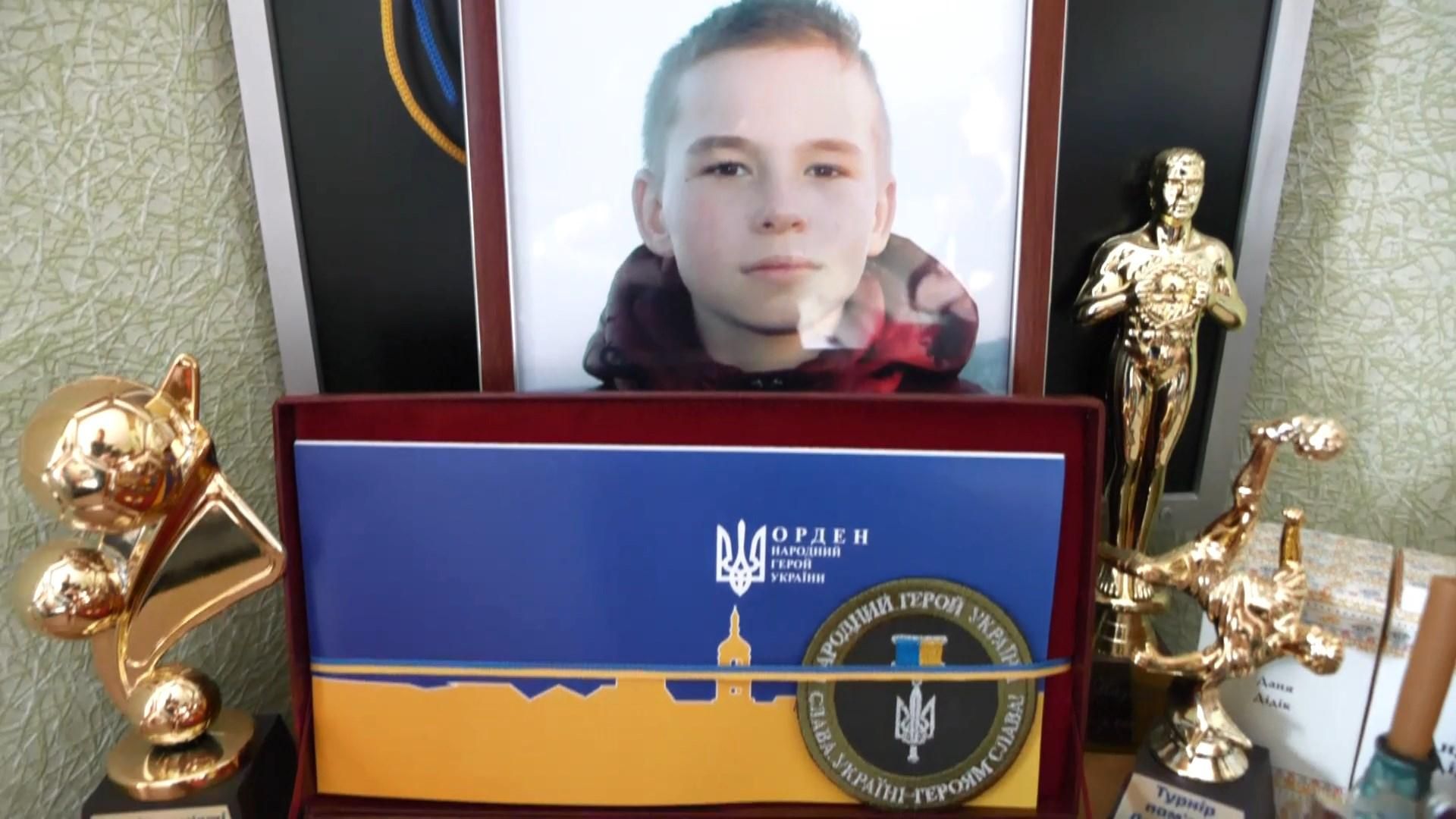 Загибель 15-річного підлітка під час мирної ходи: який проект присвятили хлопцю музиканти Загибель 15-річного підлітка під час мирної ходи: який проект присвятили хлопцю музиканти