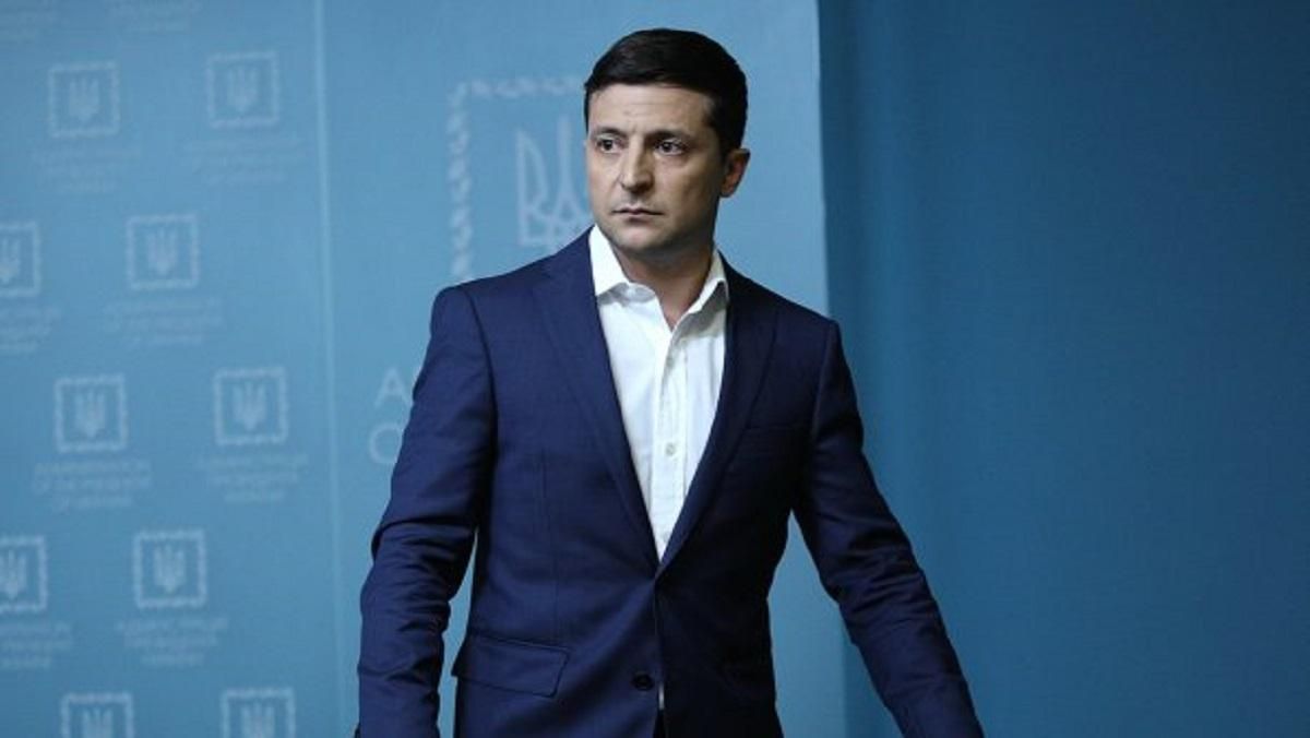 У червні Зеленський отримав удвічі більшу зарплату, ніж у травні: відома сума У червні Зеленський отримав удвічі більшу зарплату, ніж у травні: відома сума