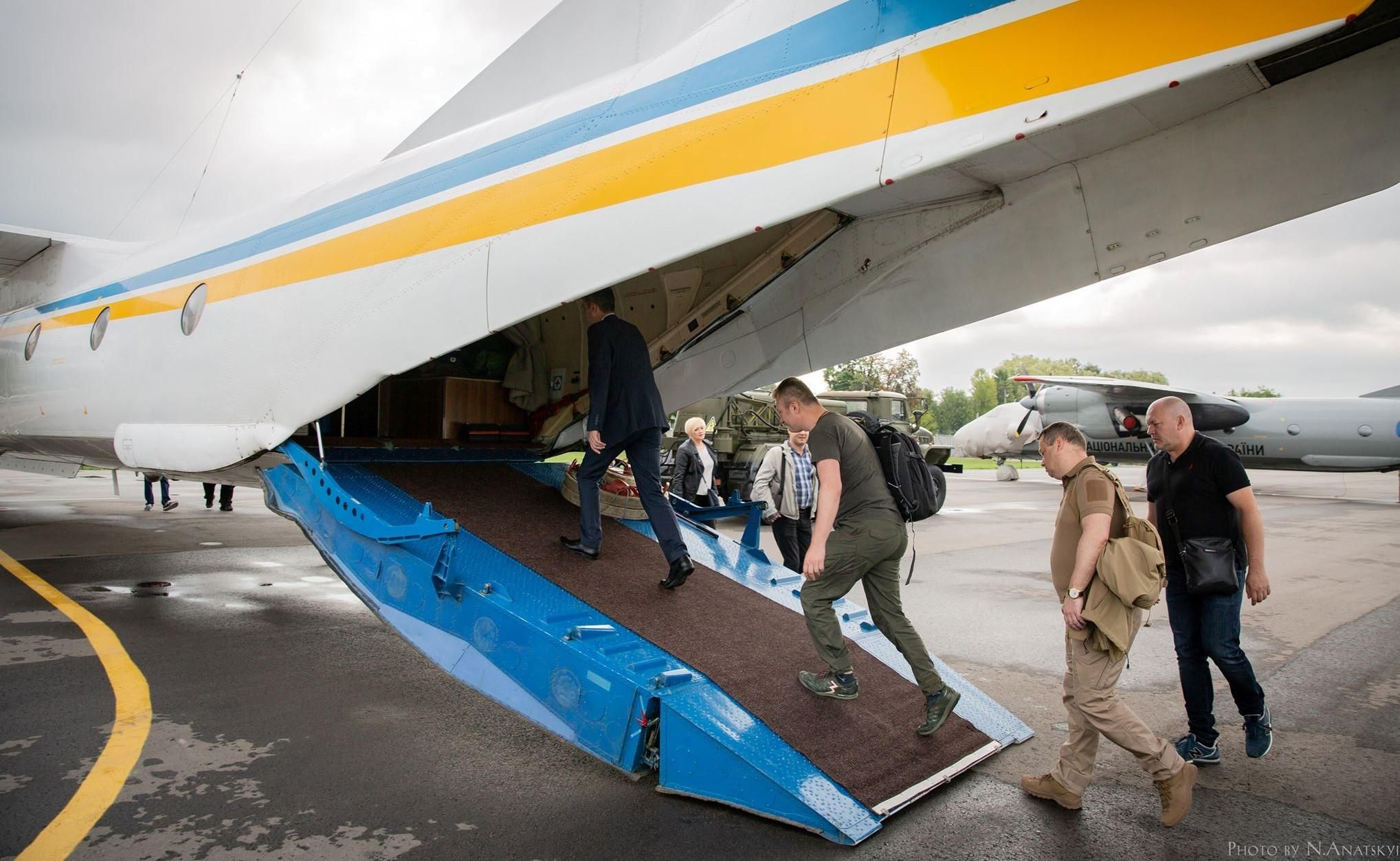 Проблемний округ № 50: прилетіли члени ЦВК, працює спецпідрозділ поліції Проблемний округ № 50: прилетіли члени ЦВК, працює спецпідрозділ поліції