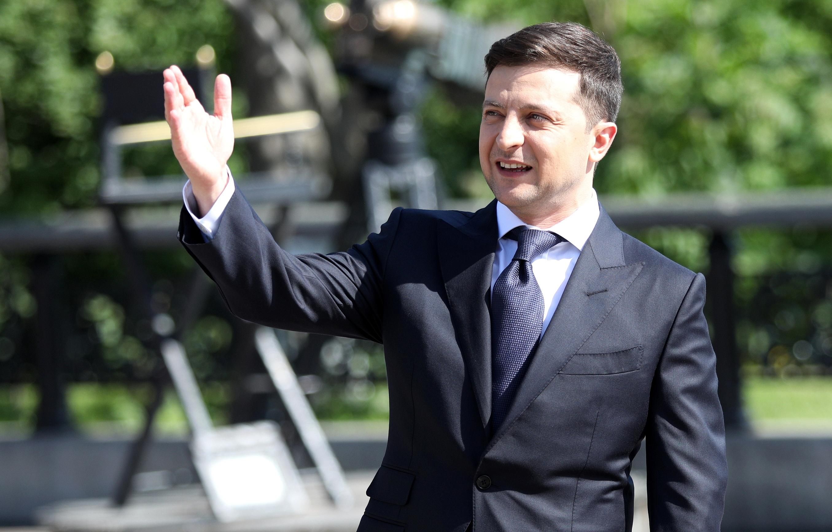 Зеленський відзначив нагородами 8 військових з нагоди Дня Повітряних Сил Зеленський відзначив нагородами 8 військових з нагоди Дня Повітряних Сил