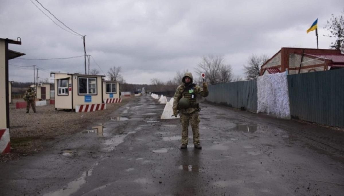 Оккупанты проводят разминирование вблизи "Станицы-Луганской": КПВВ поменяет режим работы