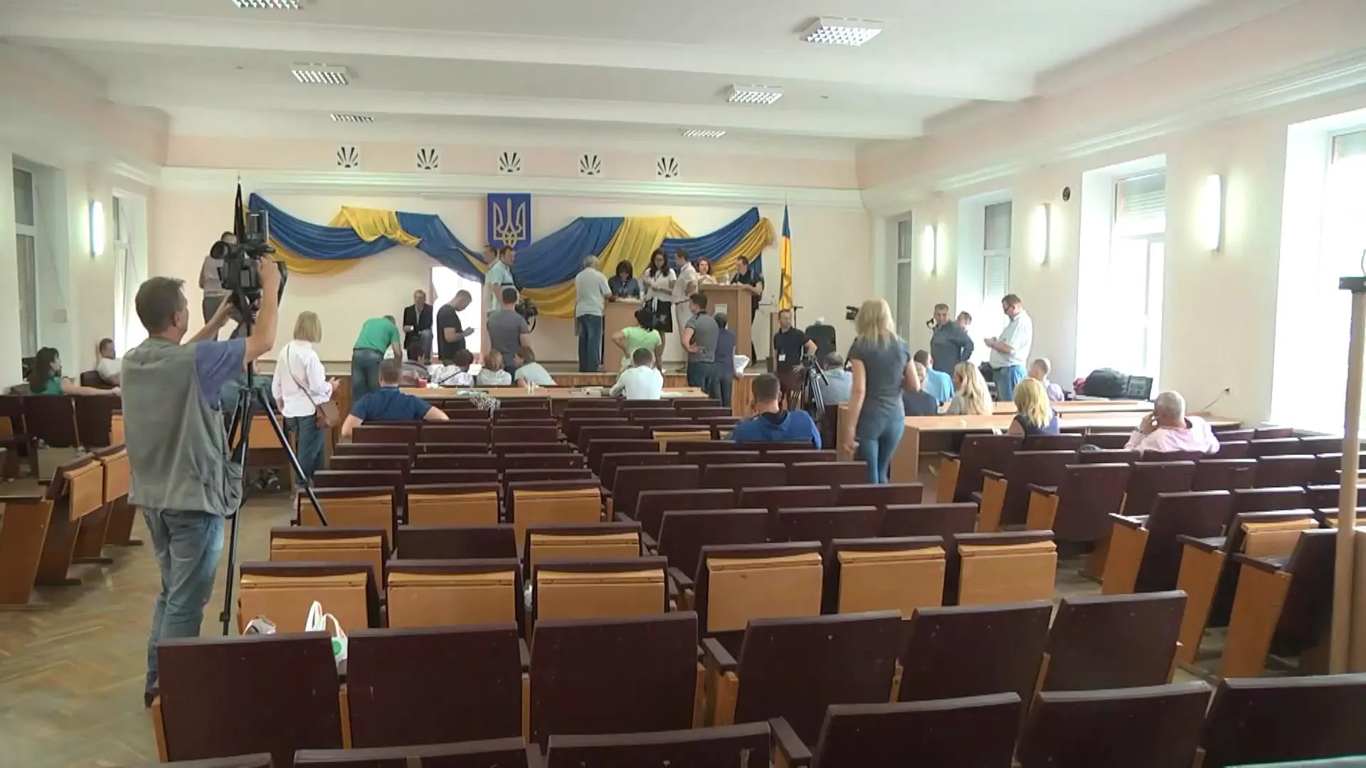 Перерахунок голосів на 210-му виборчому окрузі Перерахунок голосів на 210-му виборчому окрузі