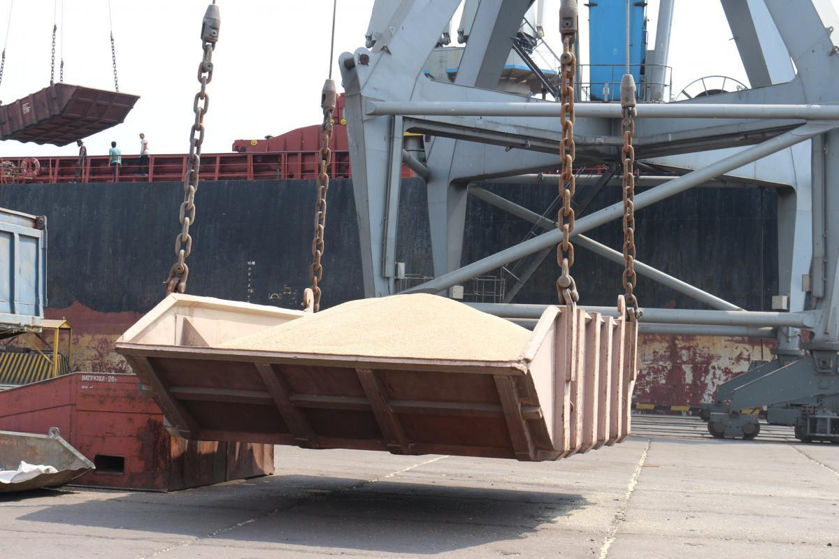 УЗ надо отложить транзит российских вагонов и сначала обеспечить национальные интересы, – СМИ