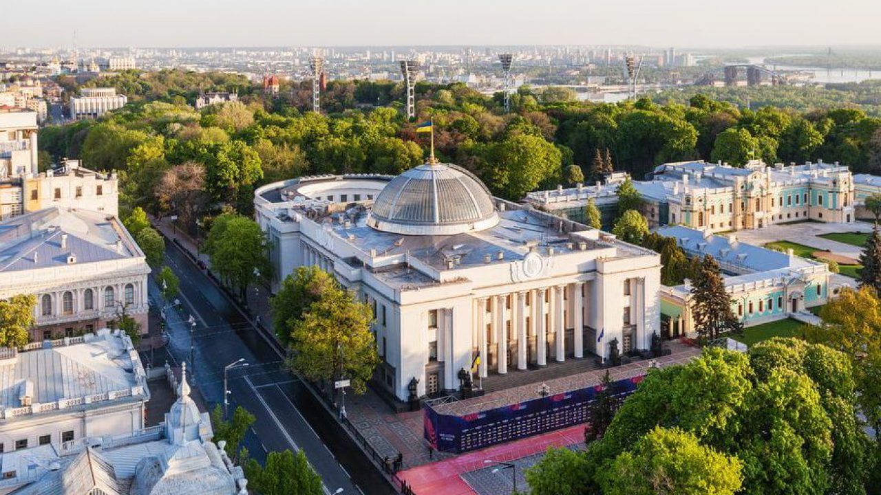 Протистояння на 210 окрузі: ЦВК нарешті прийняла протоколи